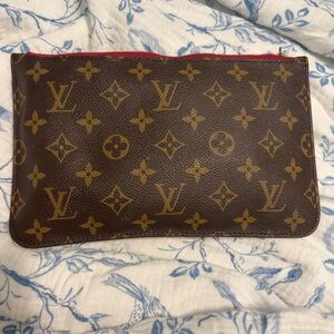 Louis Vuitton Beige and White Document Set